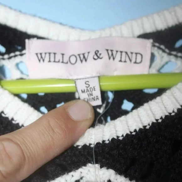 Willow & Wind Black & Ivory Sleeveless Crochet Dress with White Lining Size Sm - Picture 3 of 16